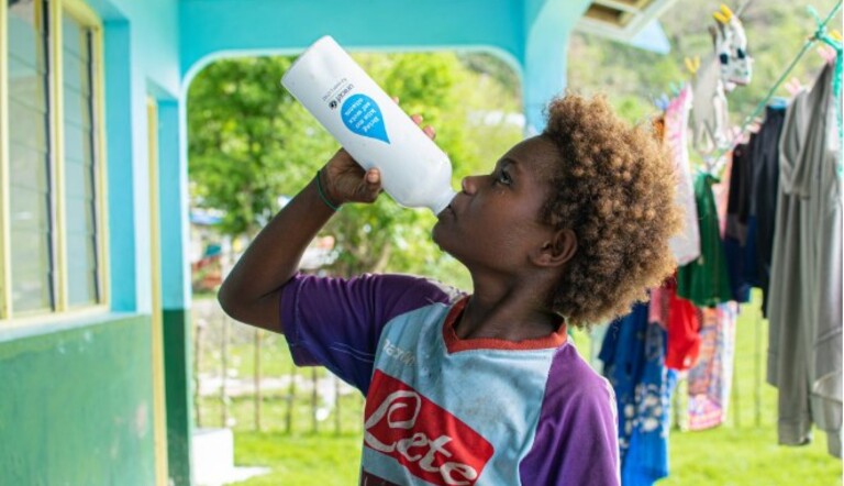 drinks safe and filtered water